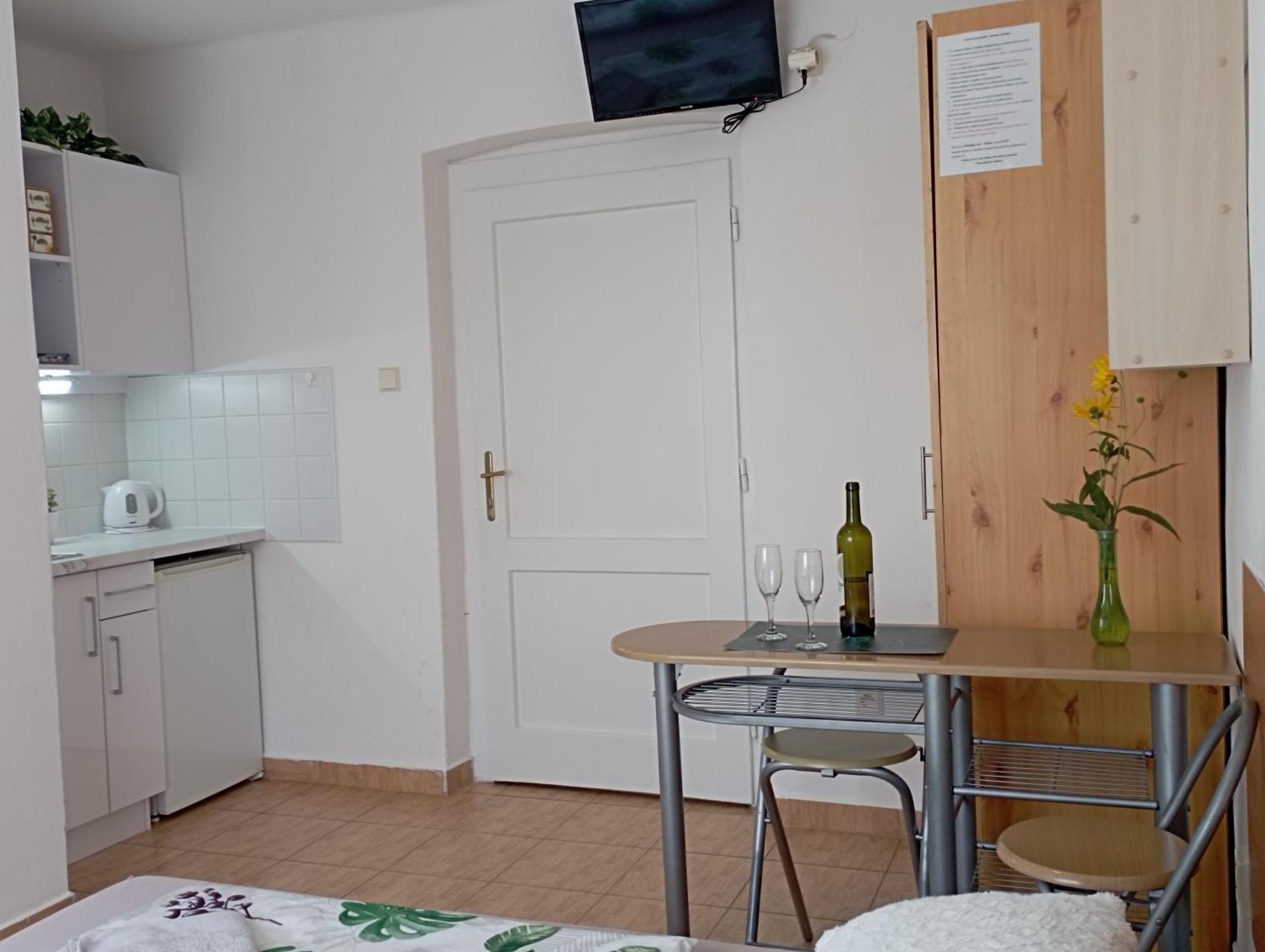 Afrodita Hotell Štúrovo Exteriör bild